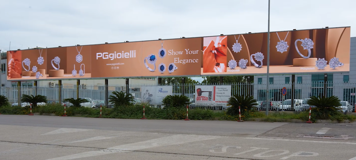 “The Wall”: il nuovo landmark digitale firmato Lumio Italia – 99 mq di tecnologia LED ad altissima visibilità